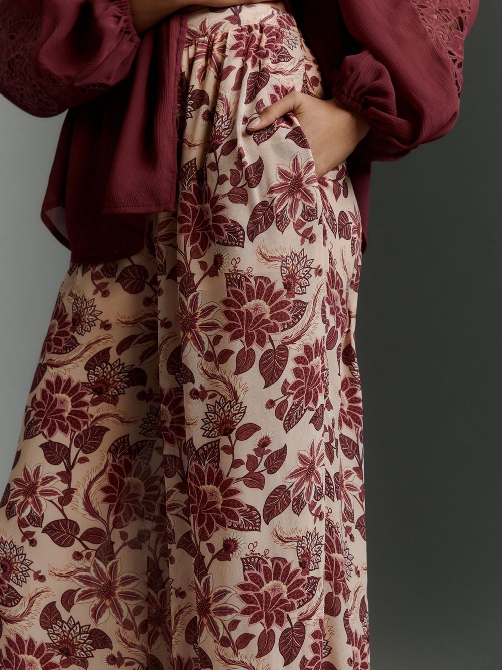 FARM Rio Burgundy Floral Balloon Pants on Cream Size L - Picture 10 of 13